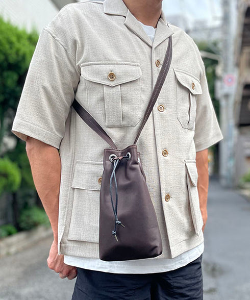 MR.OLIVE E.O.I / WATER PROOF LIGHT LEATHER / DRAWSTRING MINI SHOULDER BAG ミスターオリーブ イーオーアイ / ウォータープルーフウォッシャブルレザー / 巾着ミニショルダー